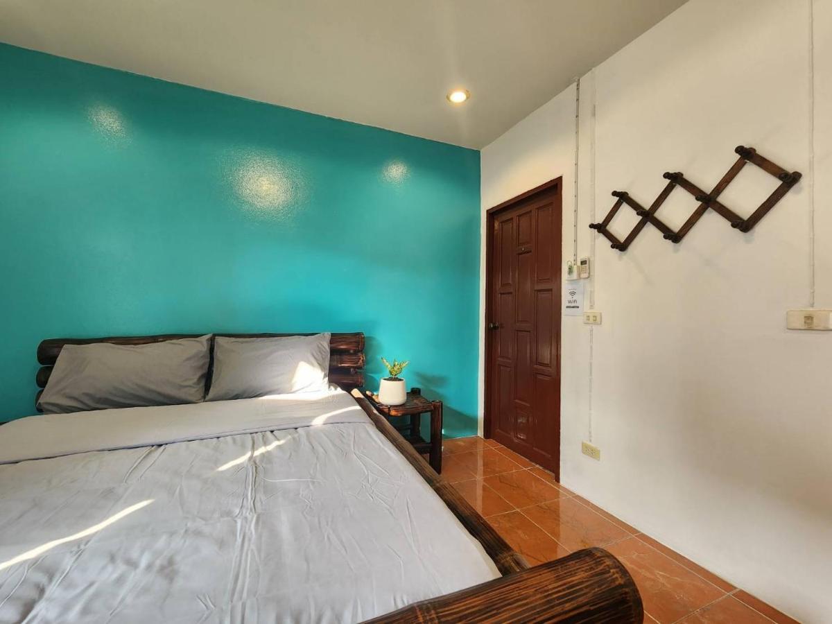Blue Moon House - A Budget Hostel For Easy Travellers Chiang Mai Dış mekan fotoğraf