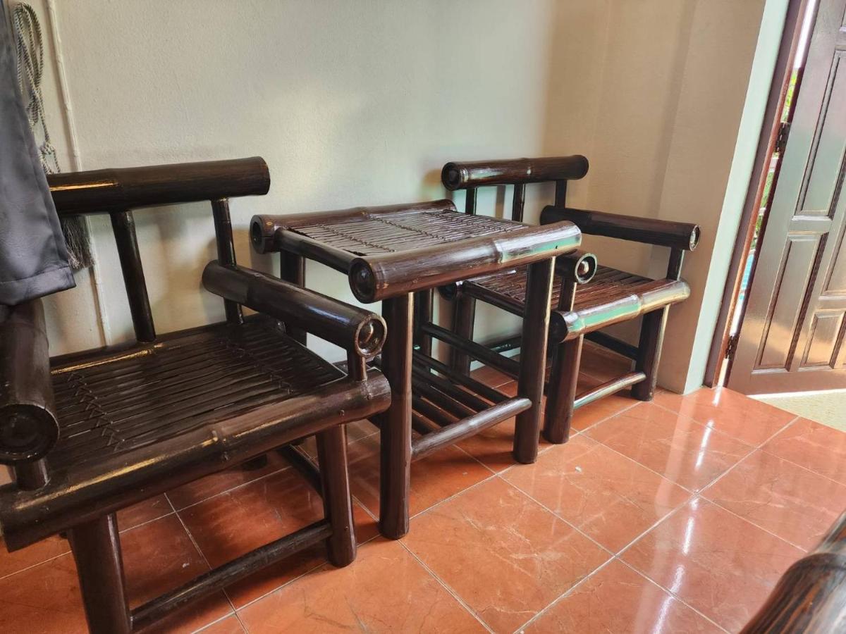 Blue Moon House - A Budget Hostel For Easy Travellers Chiang Mai Dış mekan fotoğraf