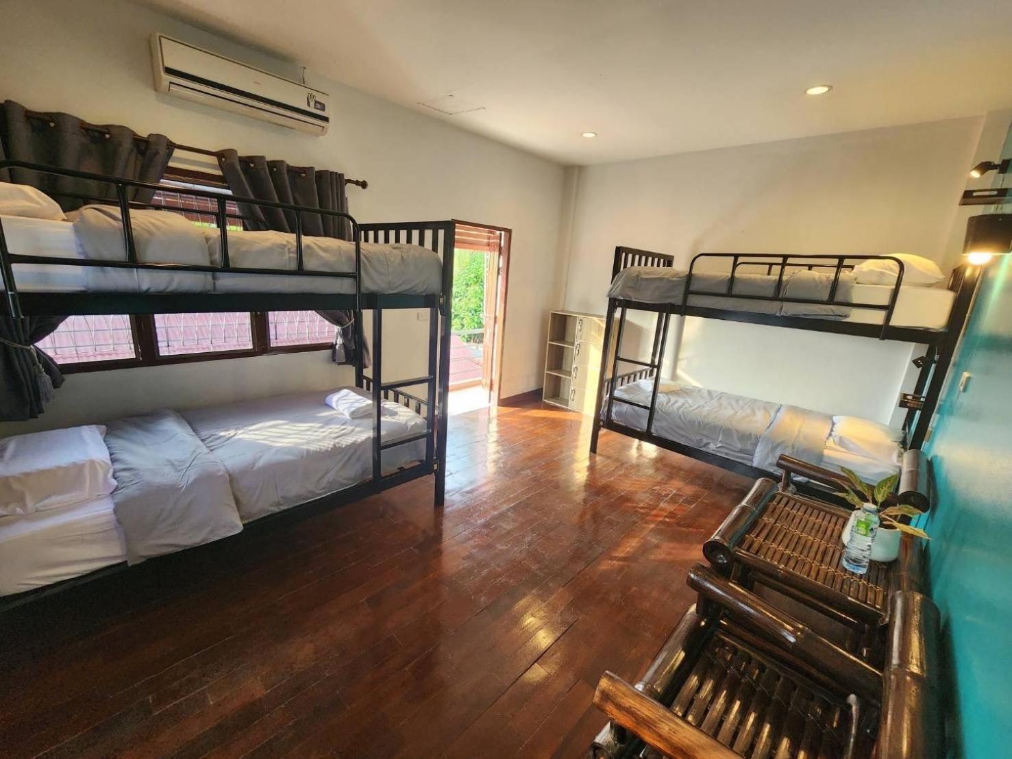Blue Moon House - A Budget Hostel For Easy Travellers Chiang Mai Dış mekan fotoğraf