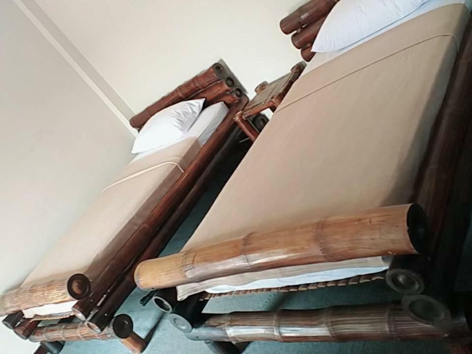 Blue Moon House - A Budget Hostel For Easy Travellers Chiang Mai Dış mekan fotoğraf
